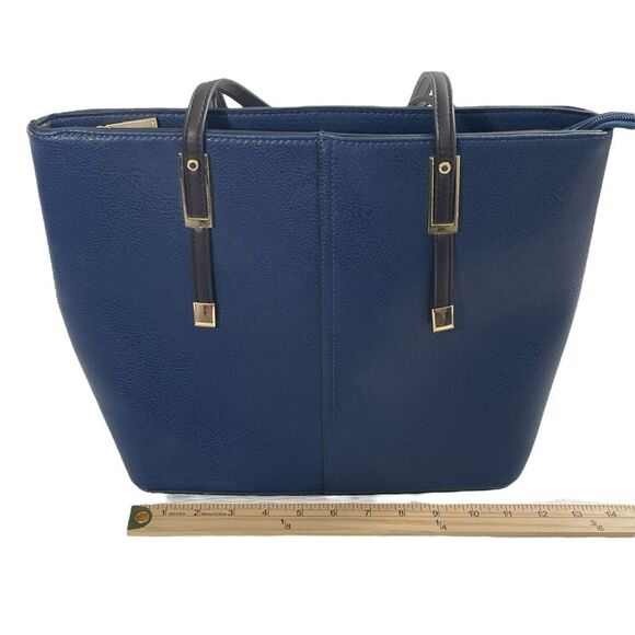 PortoVino Classic Tote Bag - Vegan
Leather Wine Purse Navy Blue - Picture 8 of 14